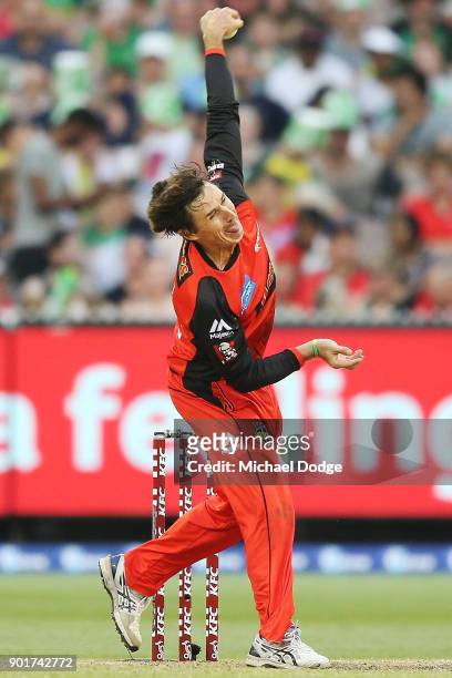 Brad Hogg of the Renegades bowls during the Big Bash League match between the Melbourne Stars and the Melbourne Renegades at Melbourne Cricket Ground...