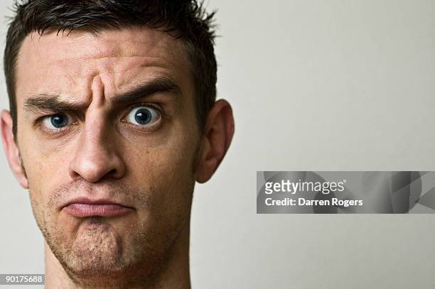 goofy - angry faces photos et images de collection