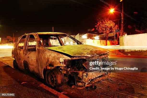 burned to the ground - ancine and car stock pictures, royalty-free photos & images