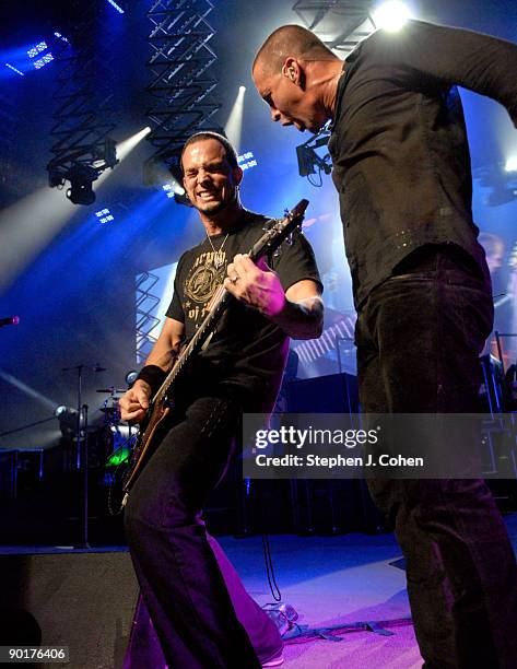 Scott Stapp and Mark Tremontiof Creed performs at the Riverbend Music Center on August 28, 2009 in Cincinnati, Ohio.