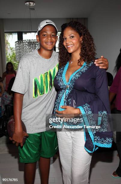 Alonzo Mourning attends Tracy Mourning's baby shower at the W Hotel on August 29, 2009 in Miami Beach, Florida.