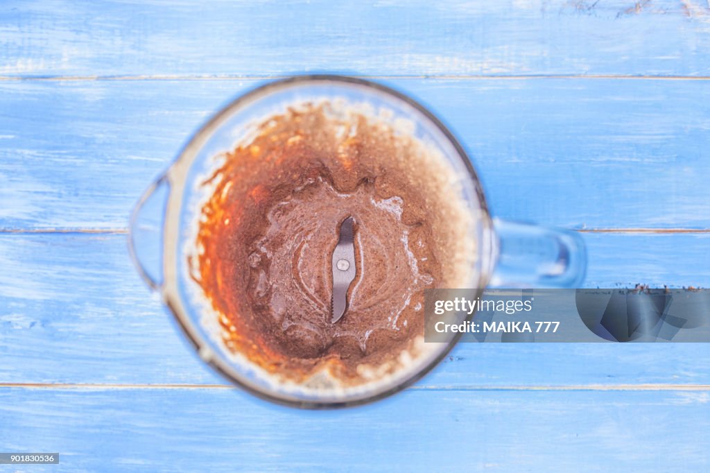 Homemade almond butter