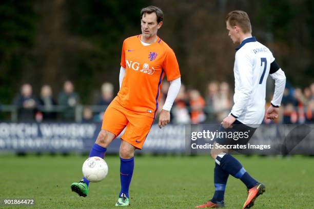 Frank de Boer of Ex-Internationals, Lucas Verstraten of Koninklijke HFC during the match between Koninklijke HFC v Ex Internationals on January 6,...