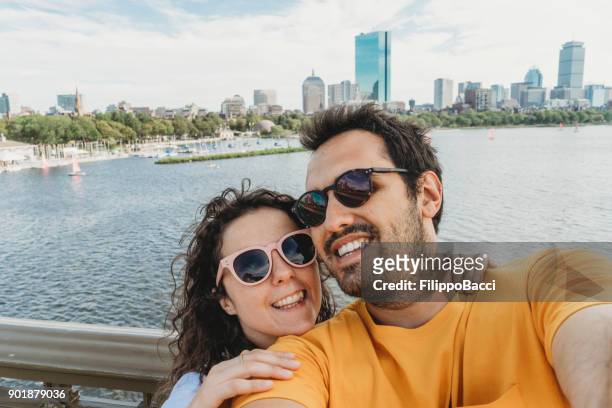 selfie in boston - boston massachusetts stock-fotos und bilder