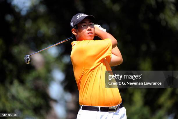 Byeong-Hun An watches a tee shot during the Finals of the U.S. Amateur Golf Championship on August 30, 2009 at Southern Hills Country Club in Tulsa,...