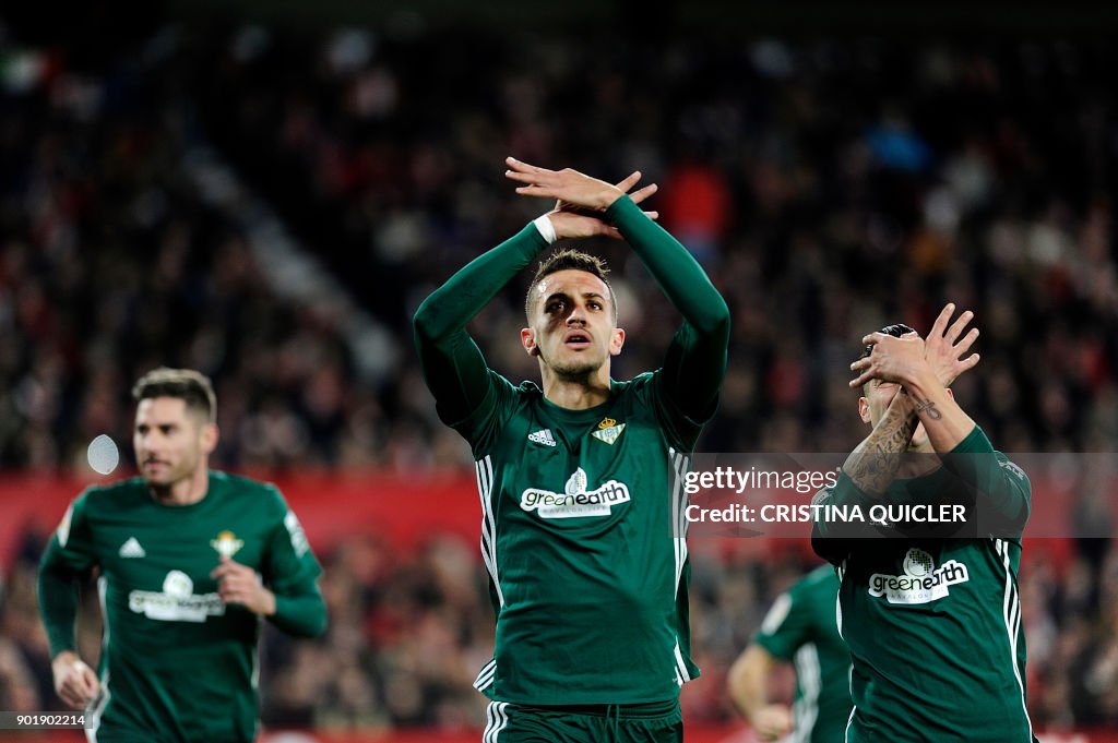 FBL-ESP-LIGA-SEVILLA-BETIS