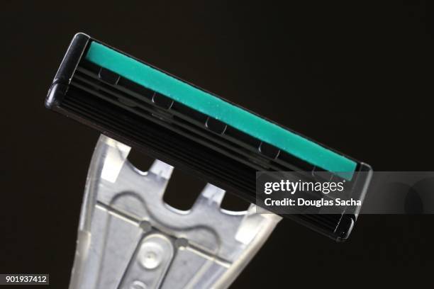 disposable safety razor - safety shave razor stock-fotos und bilder