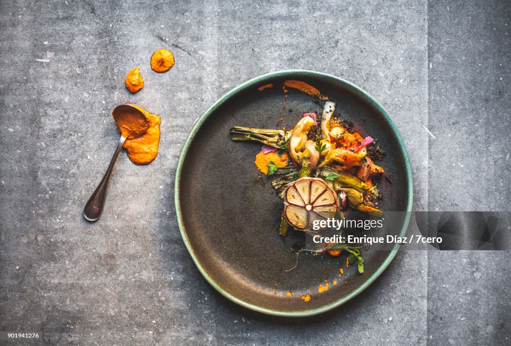 Calçots and Garlic with Romesco Sauce