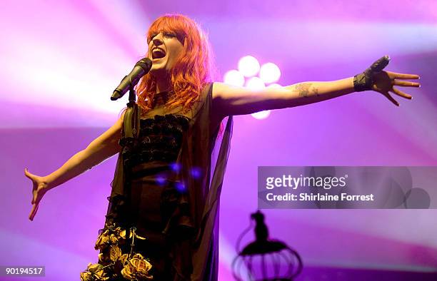 Florence Welch aka Florence and the Machine performs at Day 3 of The Leeds Festival on August 30, 2009 at Bramham Park in Leeds, England.