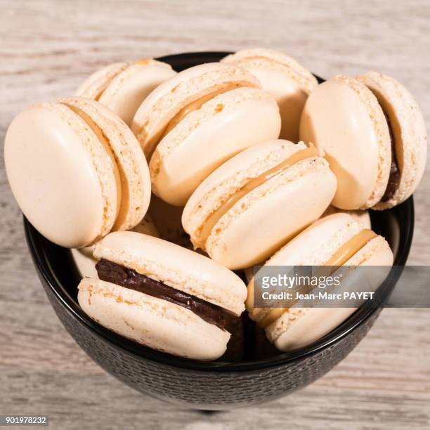 aerial view of macaroons piled in a cup - jean marc payet photos et images de collection