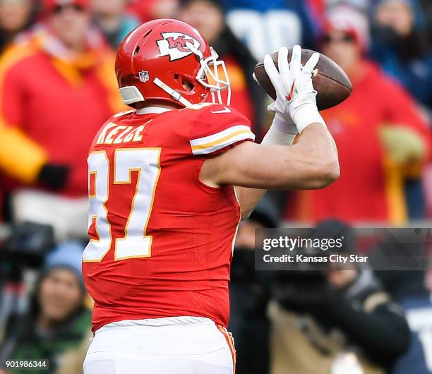 Kansas City Chiefs tight end Travis Kelce catches a pass to set up a touchdown in the first quarter against the Tennessee Titans on Saturday, Jan. 6...