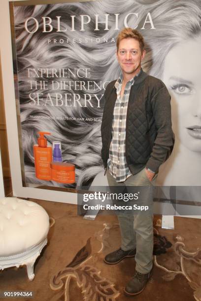 Kevin Rahm attends the HBO LUXURY LOUNGE presented by ANCESTRY on January 6, 2018 in Beverly Hills, California.