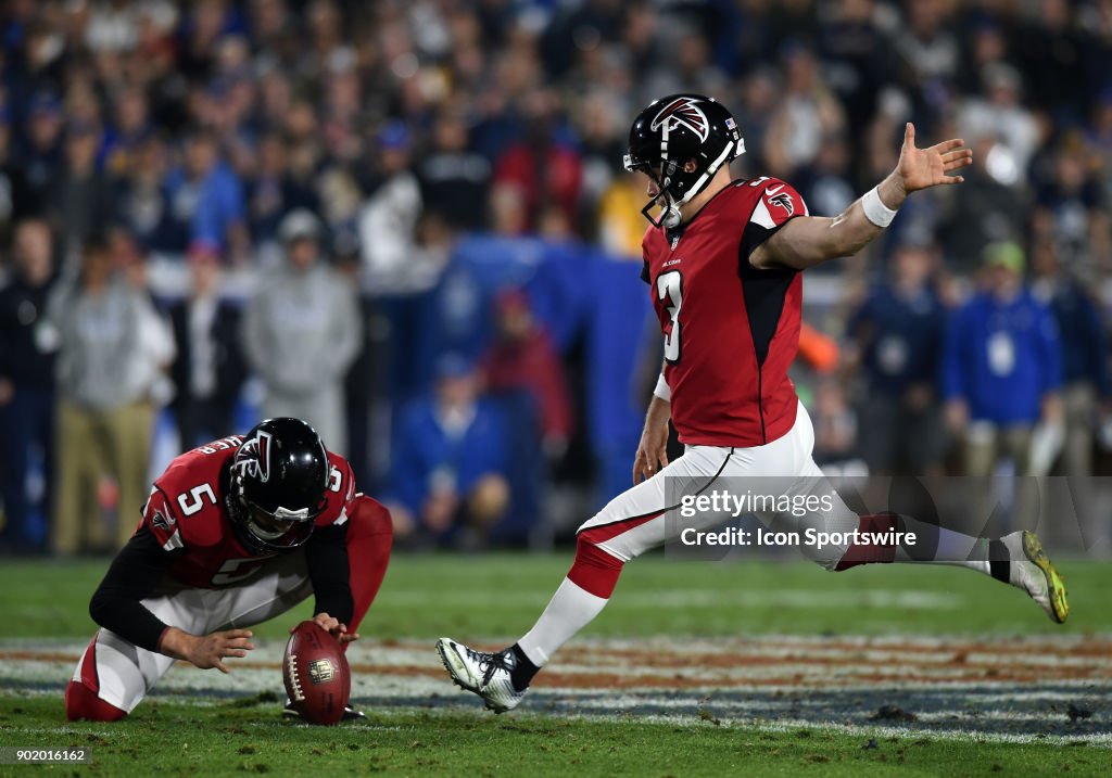 NFL: JAN 06 NFC Wild Card - Falcons at Rams