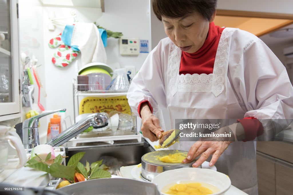Cooking Kuri Kinton