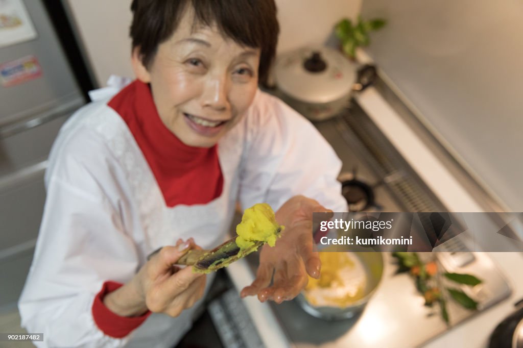 Cooking Kuri Kinton