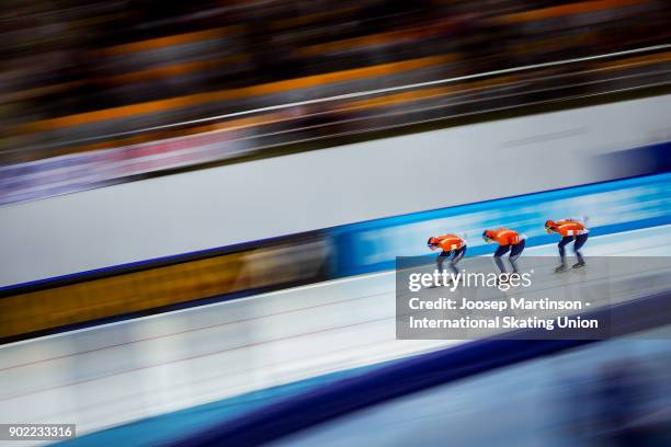 Team Netherlands compete in the Ladies Team Pursuit during day three of the European Speed Skating Championships at the Moscow Region Speed Skating...