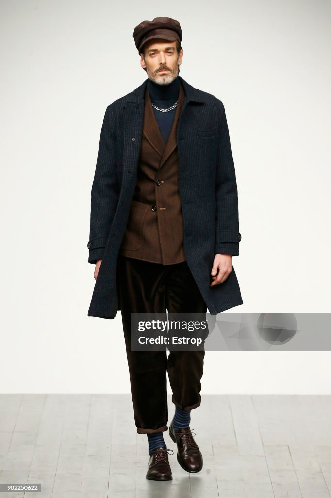 Oliver Spencer - Runway - LFWM January 2018