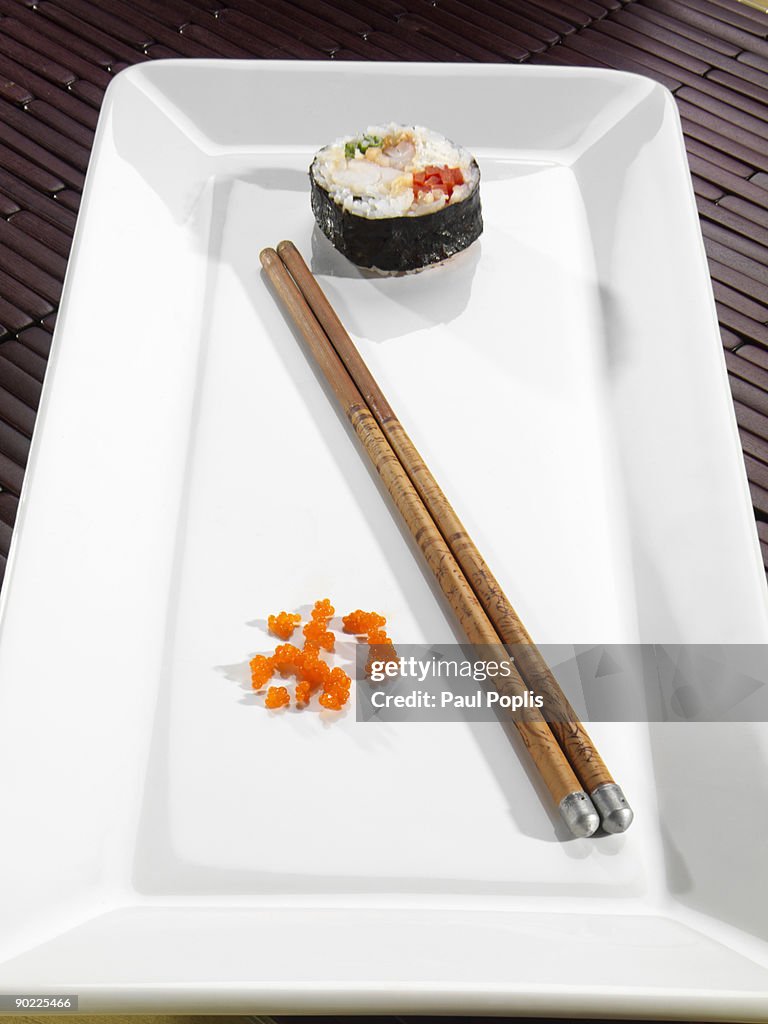 Crunchy roll with masago