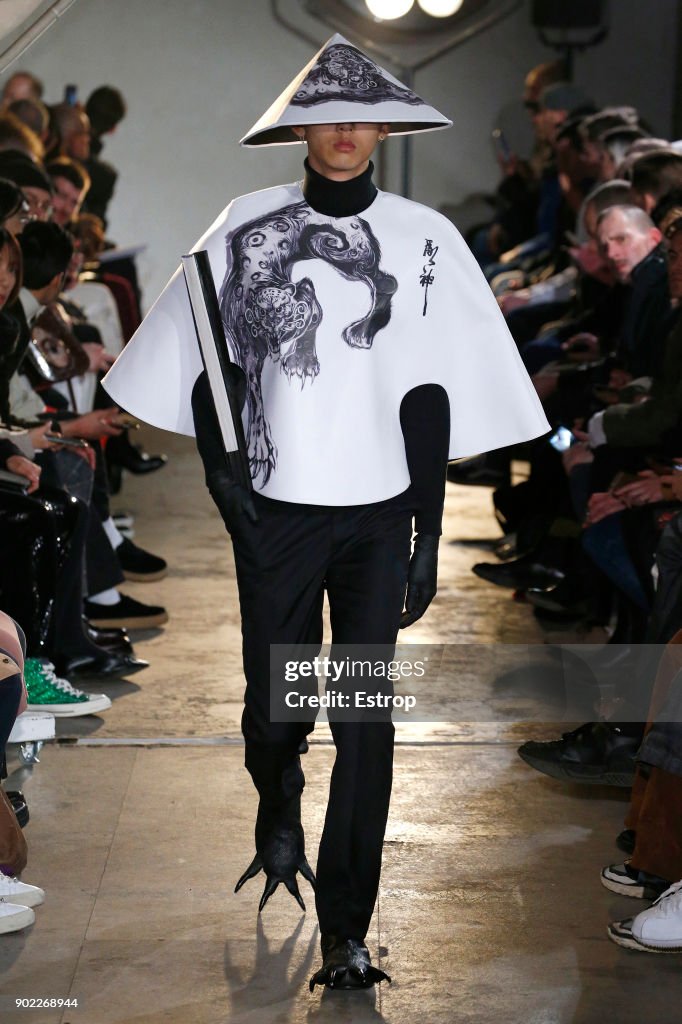 Xander Zhou - Runway - LFWM January 2018