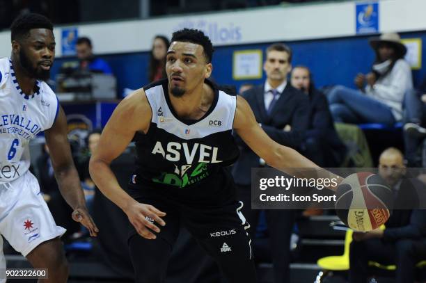 Amine Noua of ASVEL during the Ligue A match between Levallois and Lyon Villeurbanne Asvel on January 7, 2018 in Levallois-Perret, France.