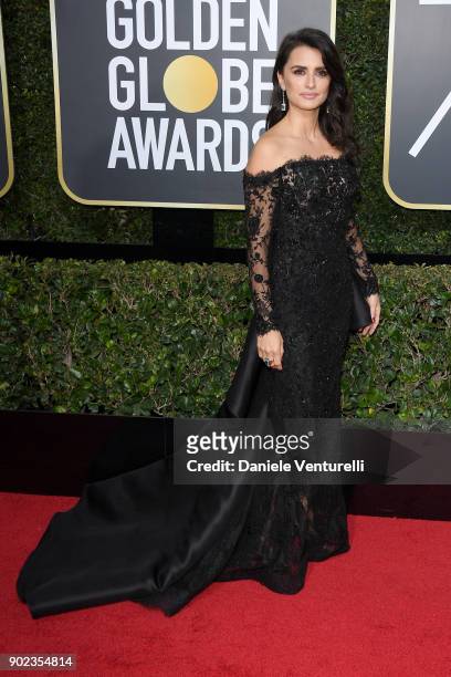 Actor Penelope Cruz attends The 75th Annual Golden Globe Awards at The Beverly Hilton Hotel on January 7, 2018 in Beverly Hills, California.