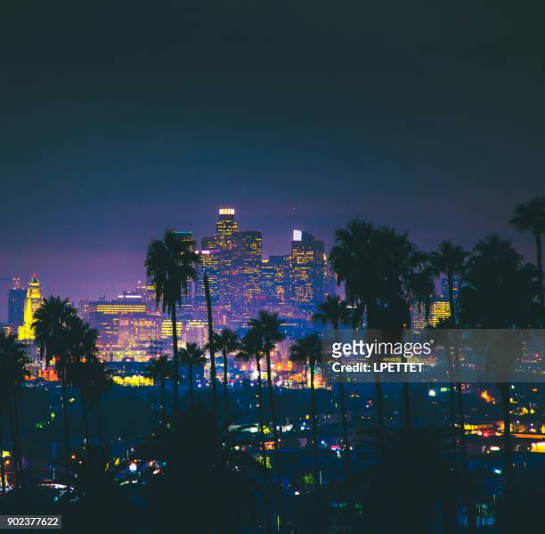 ロサンゼルスのダウンタウン  - hollywood california ストックフォトと画像