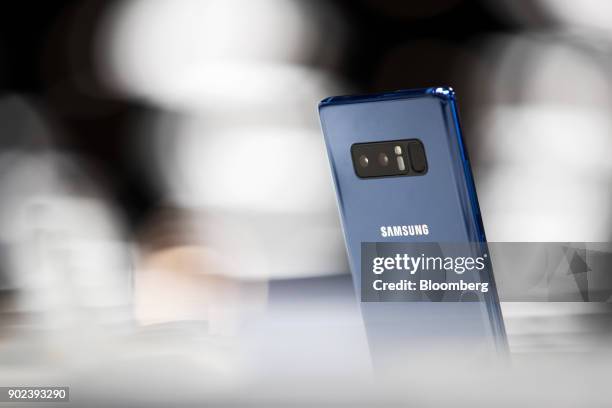 Samsung Electronics Co. Galaxy Note 7 smartphone is displayed for sale at an E-Mart Inc. Electro Mart store in Gimpo, South Korea, on Friday, Jan. 5,...