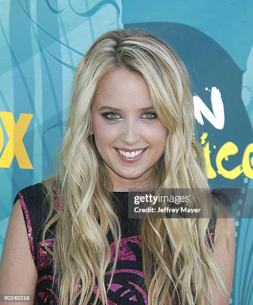 Actress Megan Park arrives at the 2009 Teen Choice Awards at the Gibson Amphitheatre on August 9, 2009 in Universal City, California.