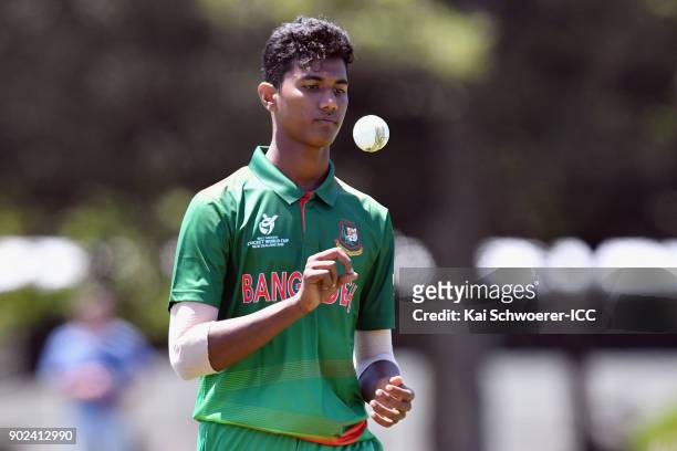 Hasan Mahmud of Bangladesh looks on during the ICC U19 Cricket World Cup Warm Up Match between Pakistan and Namibia at Hagley Park on January 8, 2018...
