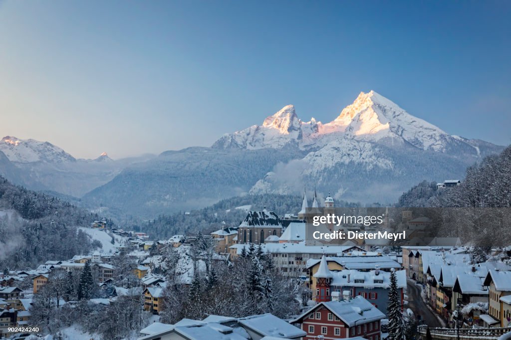 Town of Berchtesgaden with Watzmann in winter at sunrise, Bavaria, Germany