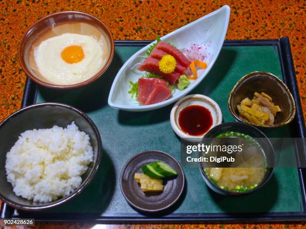 washoku lunch meal - takuan stock-fotos und bilder