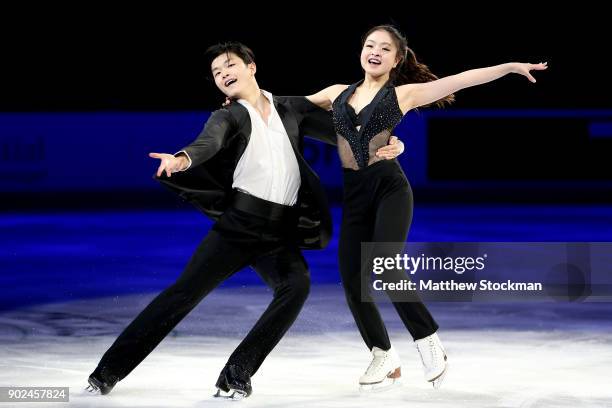 Maia Shibutani and Alex Shibutani skate in the Smucker's Skating Spectacular during the 2018 Prudential U.S. Figure Skating Championships at the SAP...