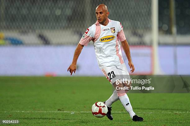 Mark Bresciano of Palermo in action during the Serie A match between ACF Fiorentina and US Citta di Palermo at Stadio Artemio Franchi on August 30,...