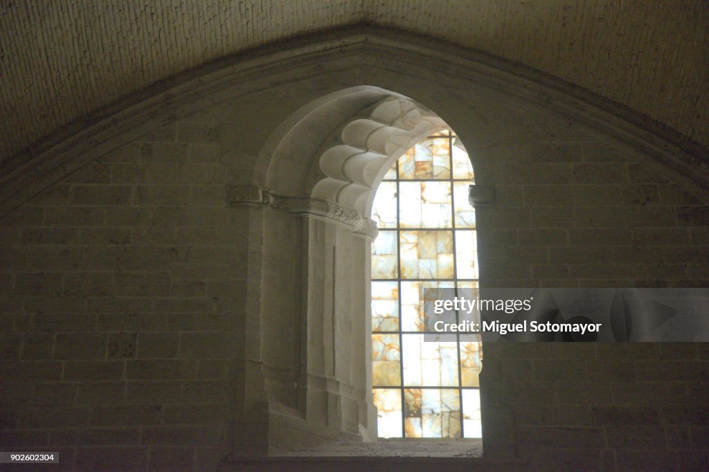 Oblique window