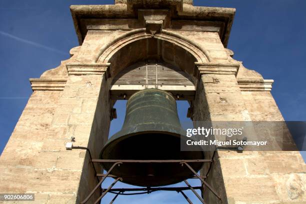 the big bell - large bell stock pictures, royalty-free photos & images