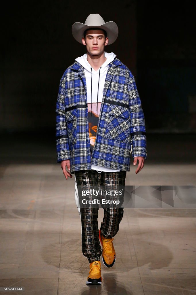 Astrid Andersen - Runway - LFWM January 2018