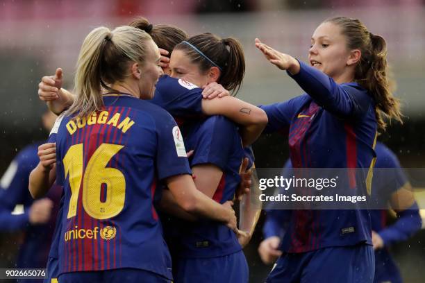 Elise Bussaglia of FC Barcelona Women celebrates 1-0 with Alexia Putellas Segura of FC Barcelona Women, Toni Duggan of FC Barcelona Women, Lieke...