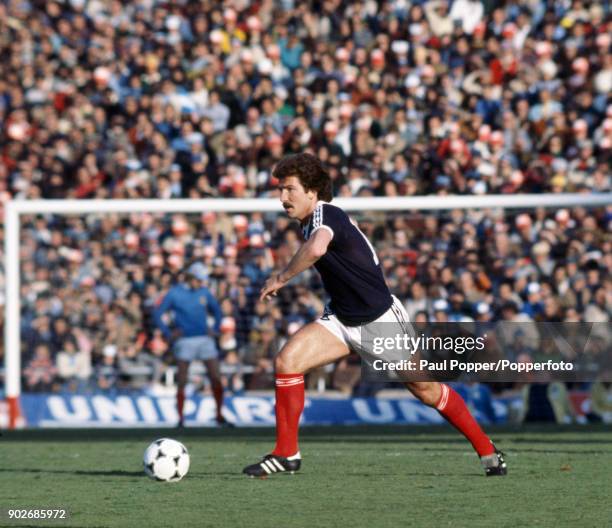 Graeme Souness in action for Scotland during the FIFA World Cup match between Scotland and Holland in Mendoza, 11th June 1978. Scotland won 3-2 but...