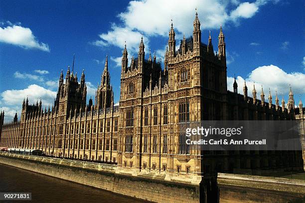exterior of the houses of parliament - ann purcell stockfoto's en -beelden