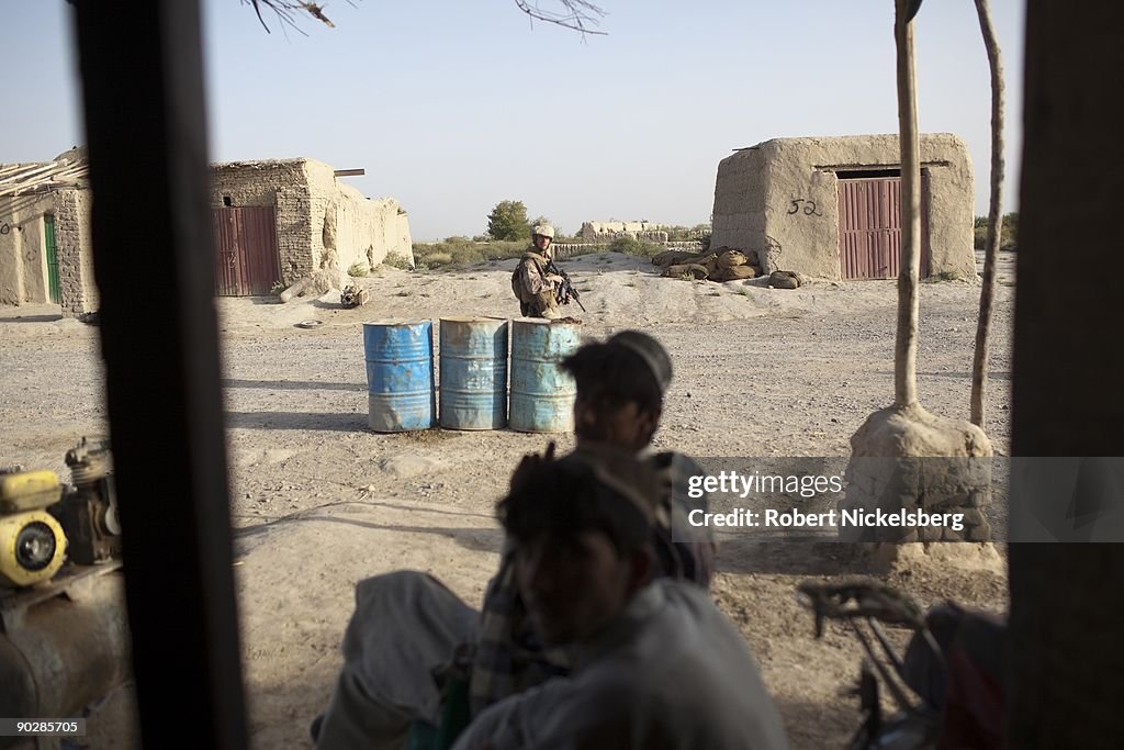 US Marines In Khan Neshin