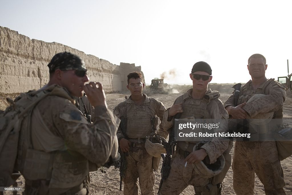 US Marines In Khan Neshin