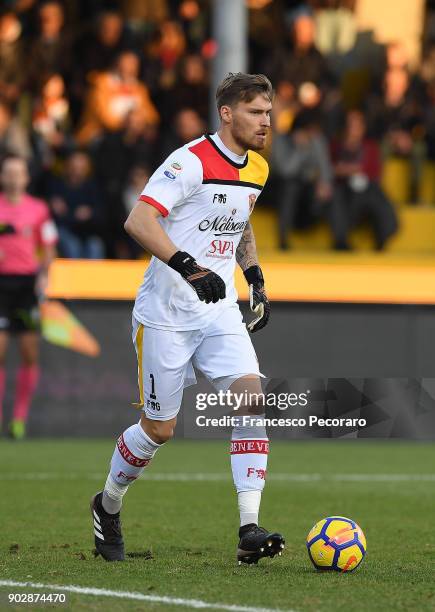 Vid Belec of Benevento Calcio in action during the serie A match between Benevento Calcio and UC Sampdoria at Stadio Ciro Vigorito on January 6, 2018...