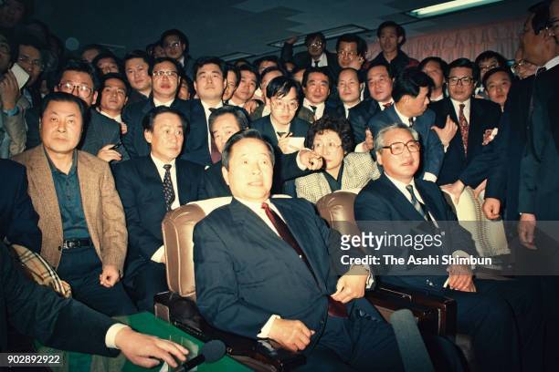 Presidential candidate Kim Young-sam watches the vote counting with supporters at the Democratic Liberal Party headquarters the presidential election...