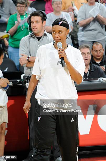 Vickie Johnson of the San Antonio Silver Stars addresses the crowd prior to the game against the Minnesota Lynx on Vickie Johnson Appreciation Nigh...