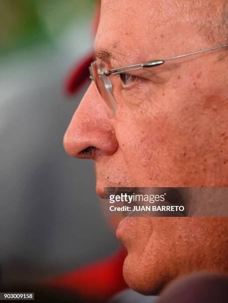 Portuguese Foreign Minister Augusto Santos Silva talks during a visit to the main port of "La Guaira" in Caracas on January 9 , 2018. / AFP PHOTO /...