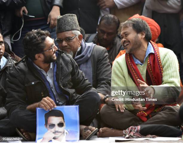 Dalit leader and Gujarat lawmaker Jignesh Mevani with Akhil Gogoi, peasant leader and RTI activist from Assam at Jantar Mantar during Hunkar Rally to...