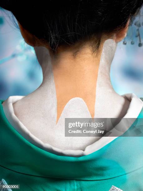 back of the neck of a geisha, close up - coneyl - fotografias e filmes do acervo