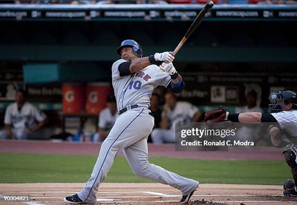 Gary Sheffield of the New York Mets bats during a MLB game against theFlorida Marlins at Landshark Stadium on August 25, 2009 in Miami, Florida.