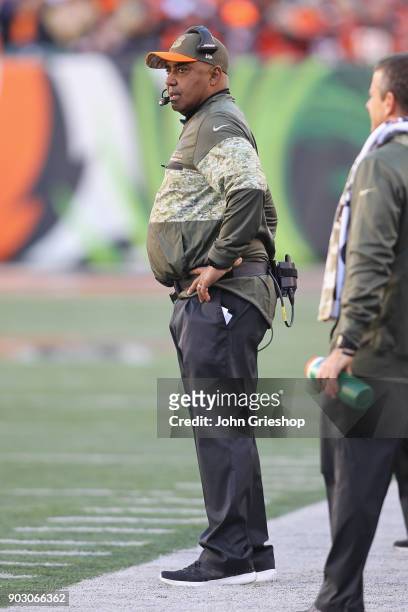 Head Coach Marvin Lewis of the Cincinnati Bengals instructs his team from the sidelines during the game against the Cleveland Browns at Paul Brown...