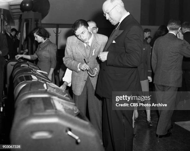 80 1944 Us Presidential Election Stock Photos, HighRes Pictures, and